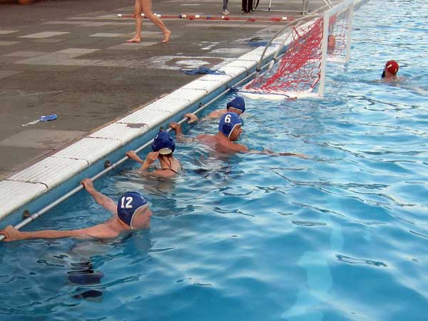 A second evening of Water Polo at Brockwell LIdo