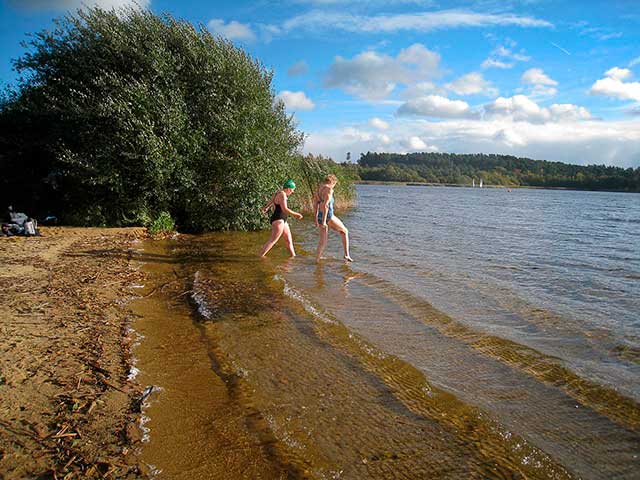 Farnham to Frensham walk swim