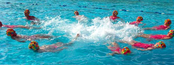 synch - synchronised swimming at Brockwell Lido