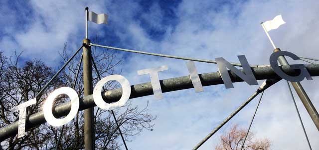 Brockwell Lido swimmers take to Tooting