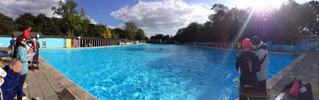 panorama of tooting Bec Lido