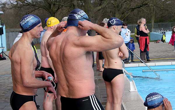 Brockwell Lido Swimmers racing at Tooting Bec Lido